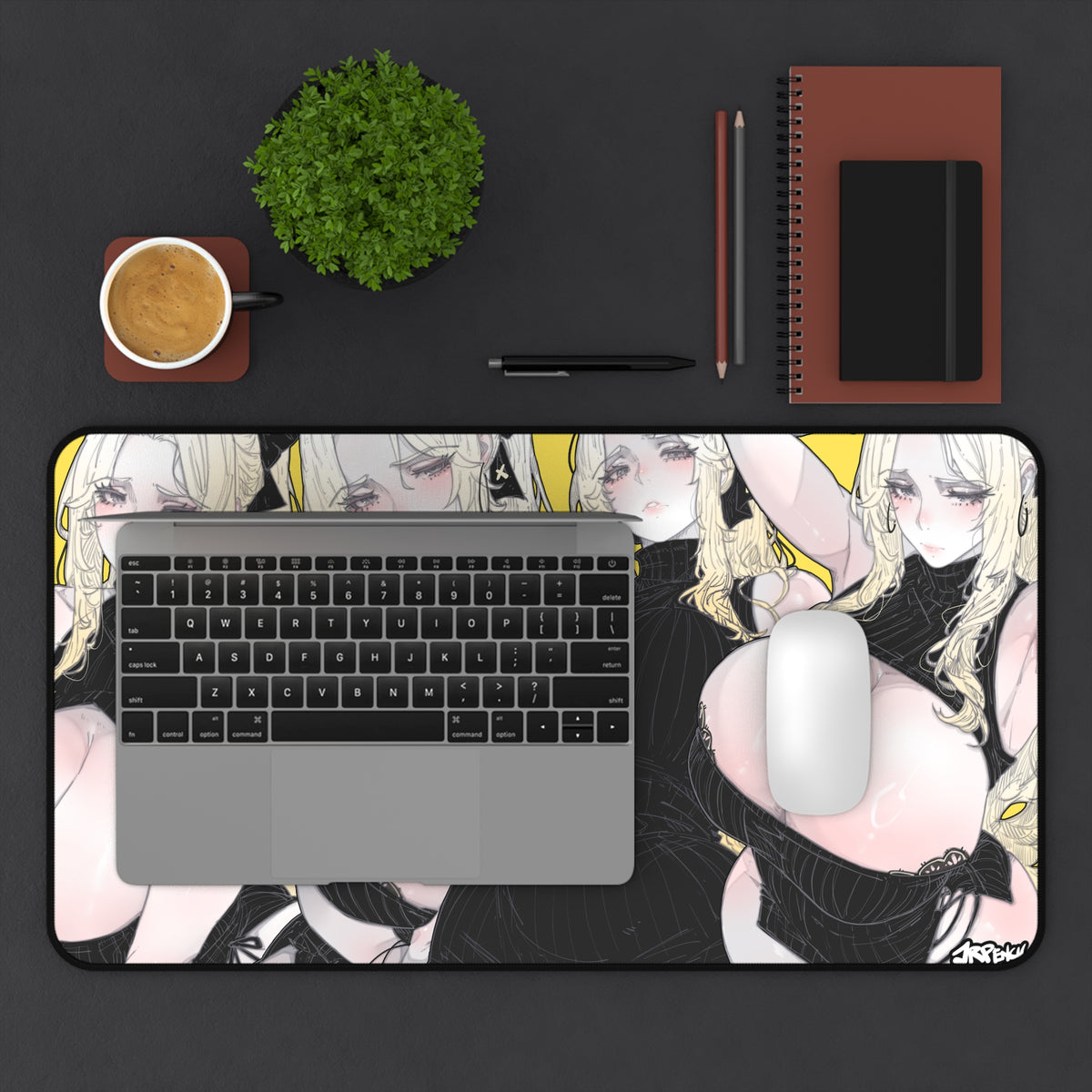 3415 - 黄壁纸 / Yellow Wallpaper v1 Desk Mat