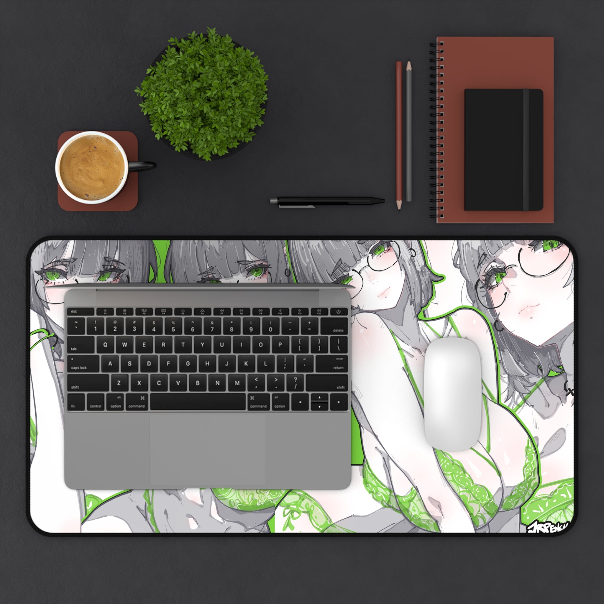 3283 - 绿壁纸 / green wallpaper v2 Desk Mat