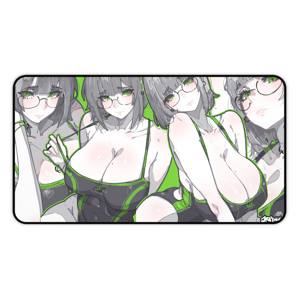 3283 - 绿壁纸 / green wallpaper v1 Desk Mat