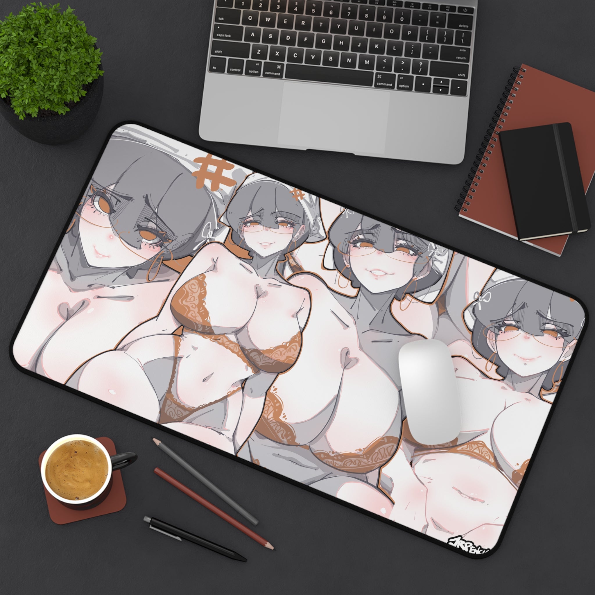 3147 - 褐壁纸 / brown v2 Desk Mat