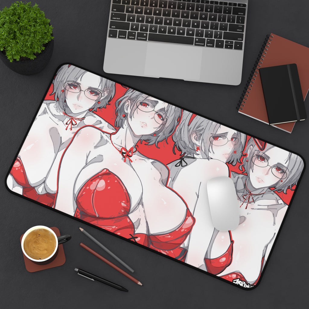 3303 - 红壁纸 / red wallpaper v1 Desk Mat