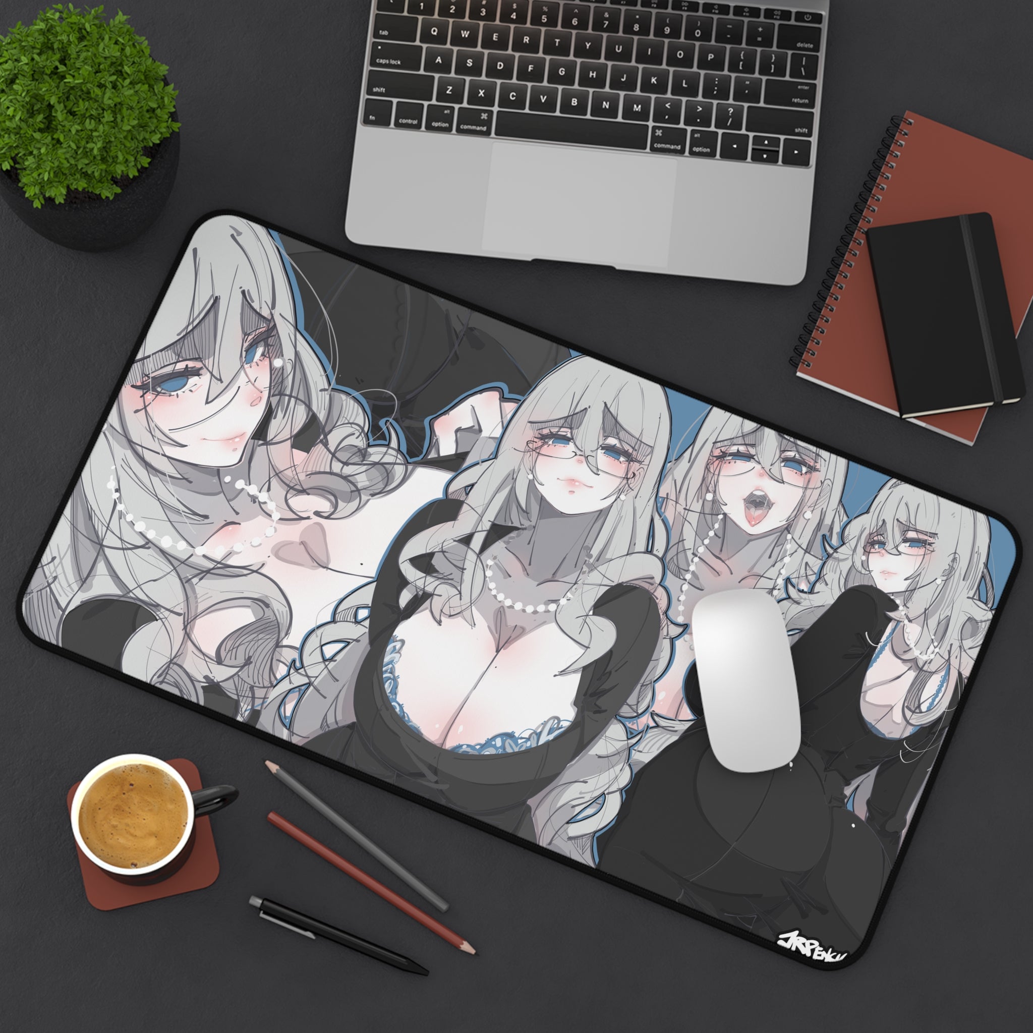 3180 - 蓝壁纸 / blue wallpaper v1 Desk Mat