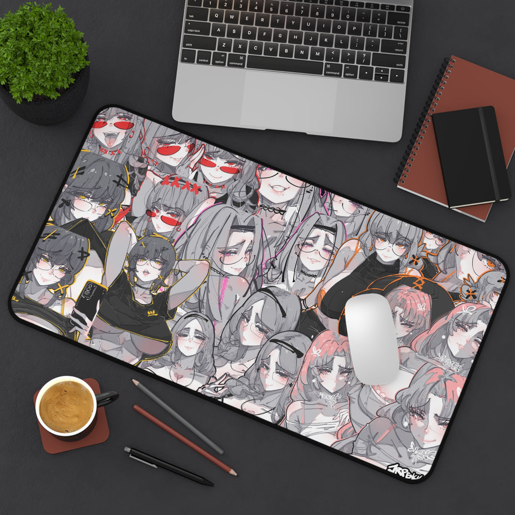 3221 - 12月 / December Desk Mat