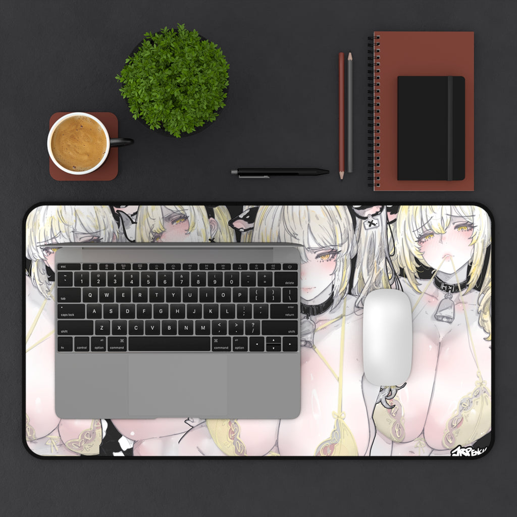 3375 - 黄壁纸 / yellow wallpaper v2 Desk Mat