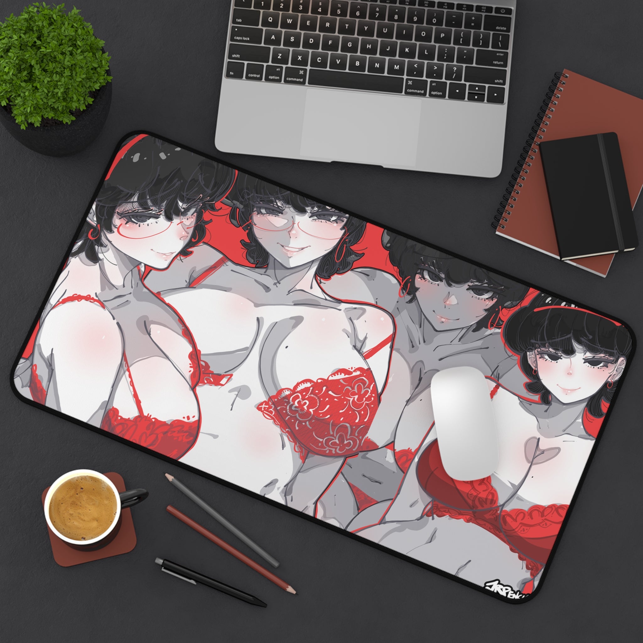 3240 - 红壁纸 / red wallpaper v2 Desk Mat