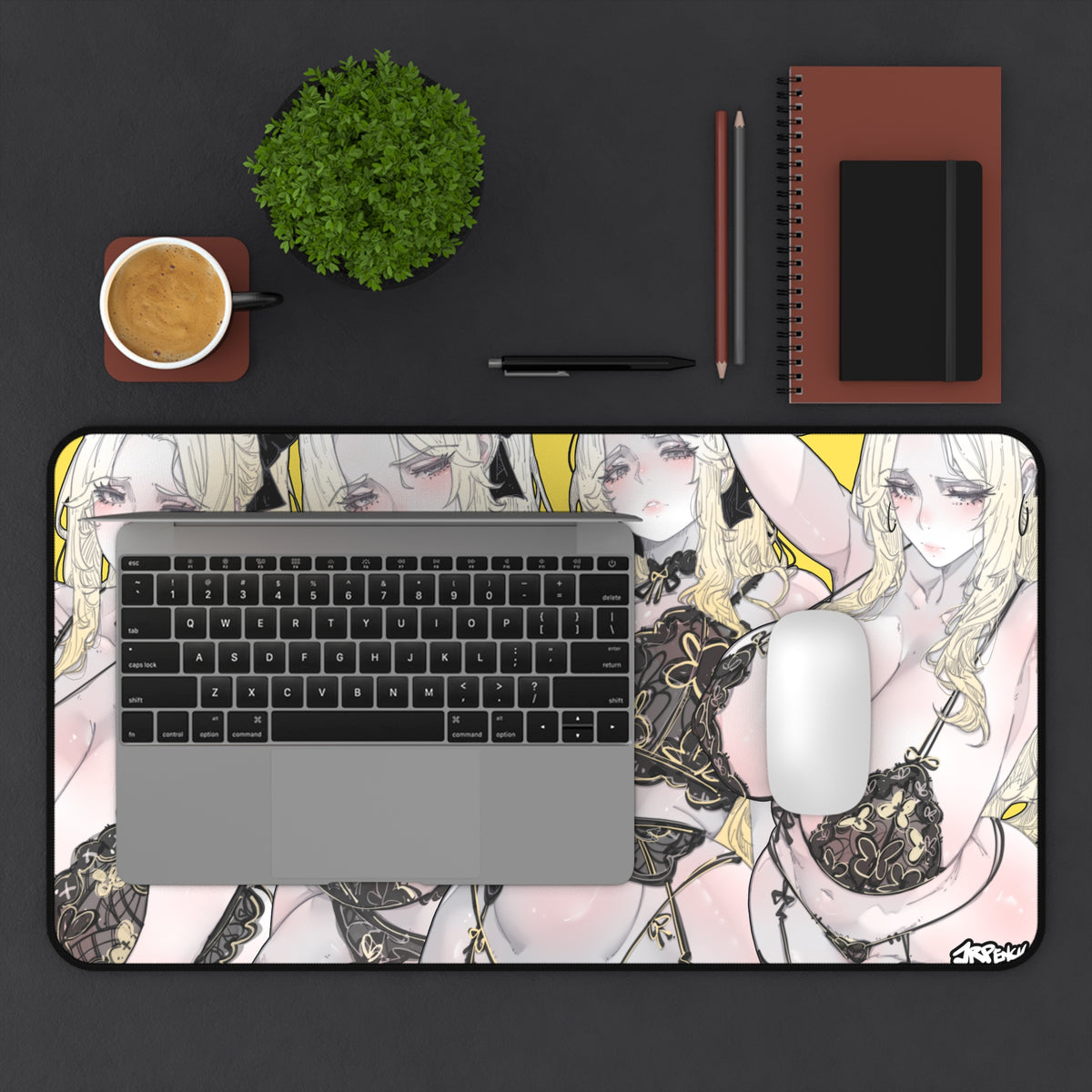 3415 - 黄壁纸 / Yellow Wallpaper v2 Desk Mat
