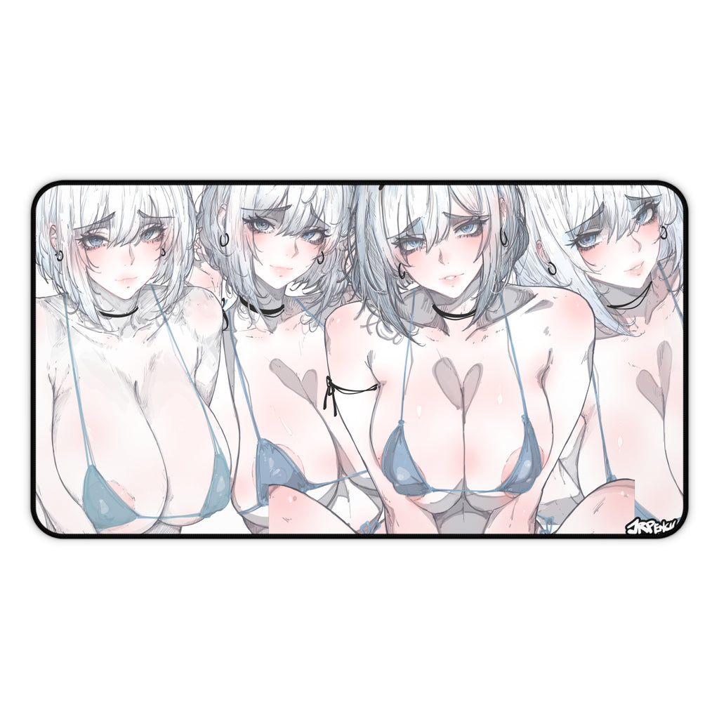 3314 - 蓝壁纸 / blue wallpaper v2 Desk Mat