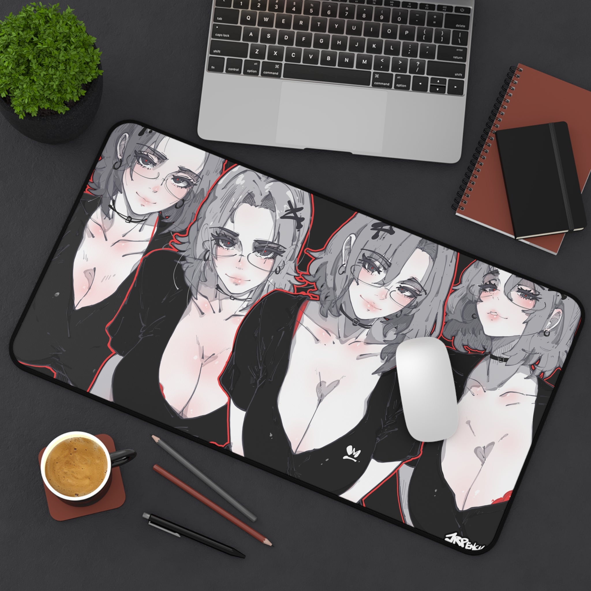 3257 - 红壁纸 / red wallpaper v1 Desk Mat