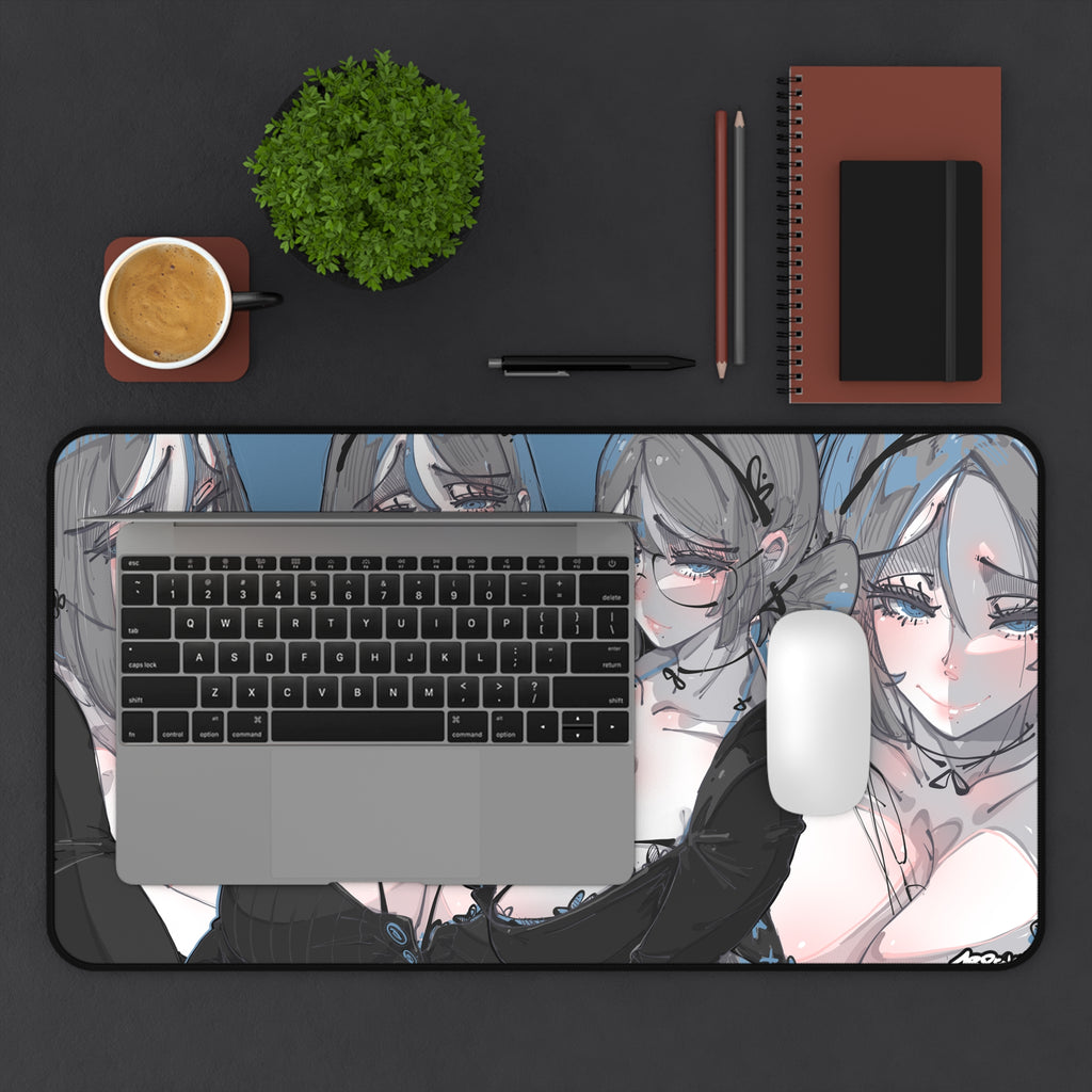 3228 - 蓝壁纸 / blue wallpaper v1 Desk Mat