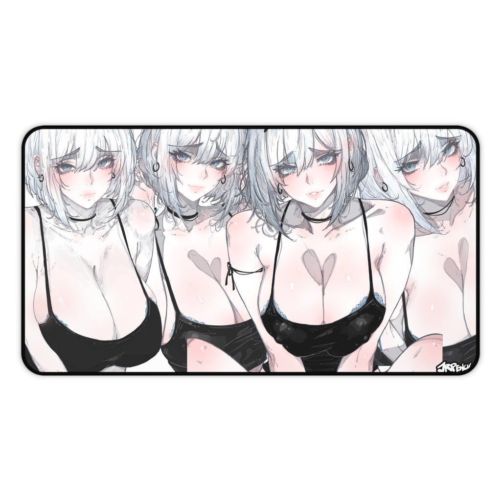 3314 - 蓝壁纸 / blue wallpaper v1 Desk Mat