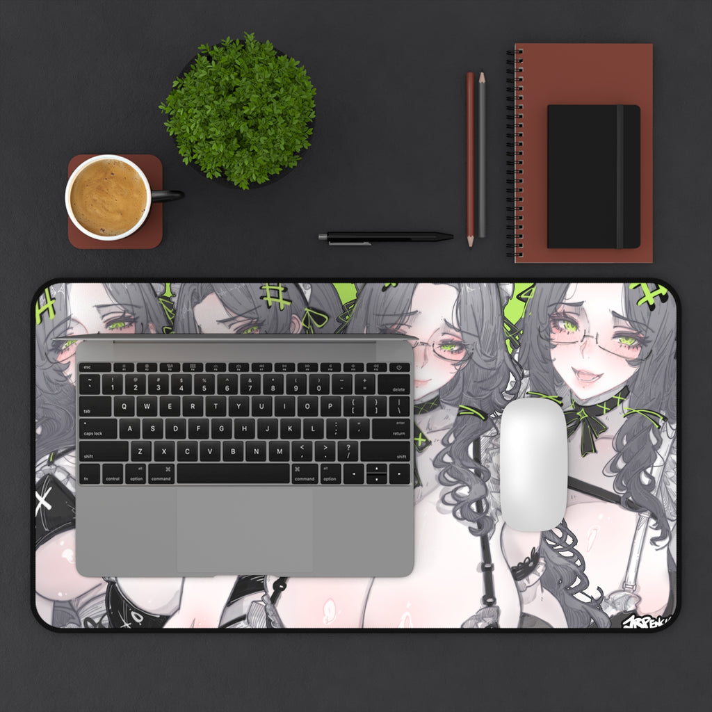 3355 - 绿壁纸 / green wallpaper v1 Desk Mat