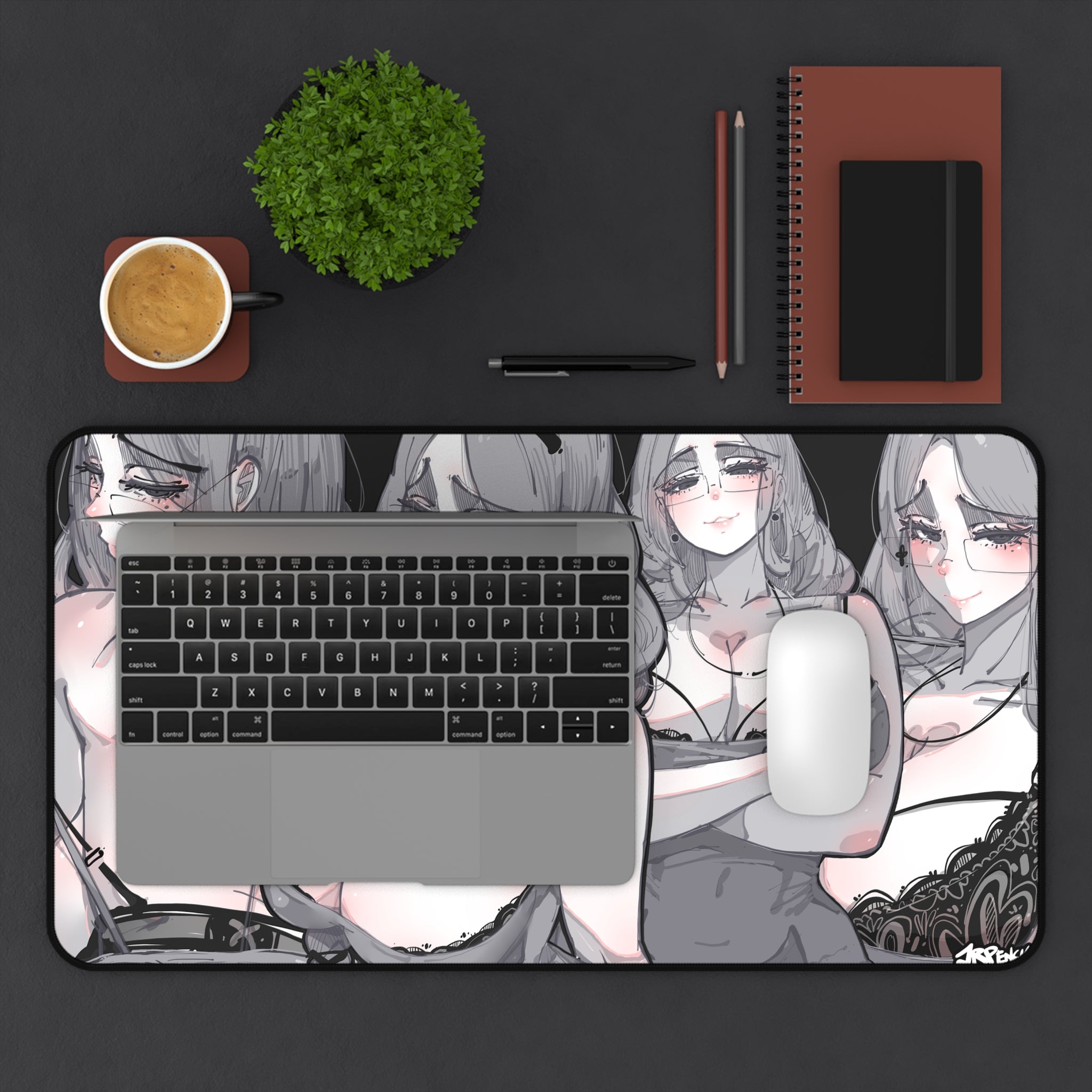 3208 - 黑壁纸 / black wallpaper v1 Desk Mat