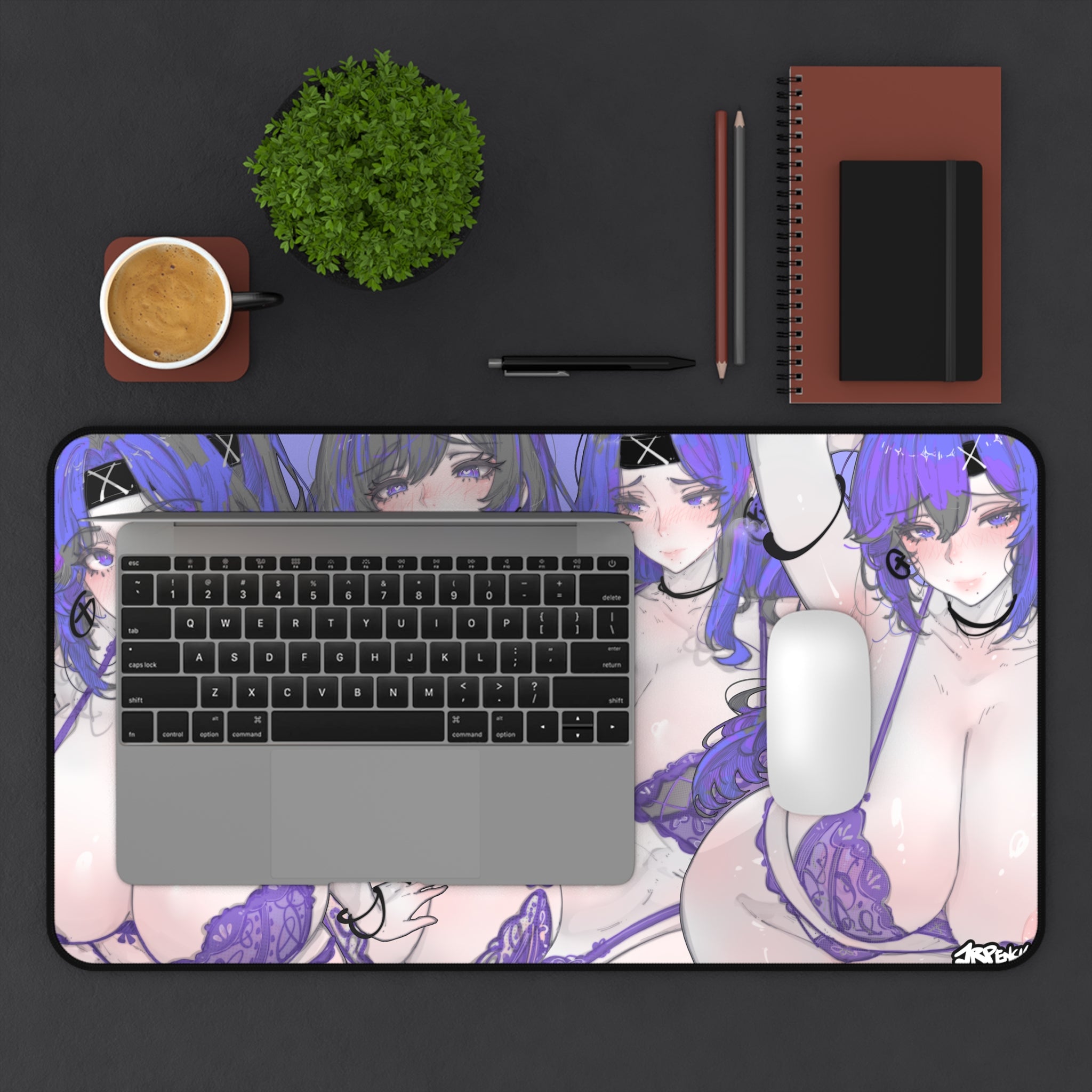 3360 - 紫壁纸 / purple wallpaper v2 Desk Mat