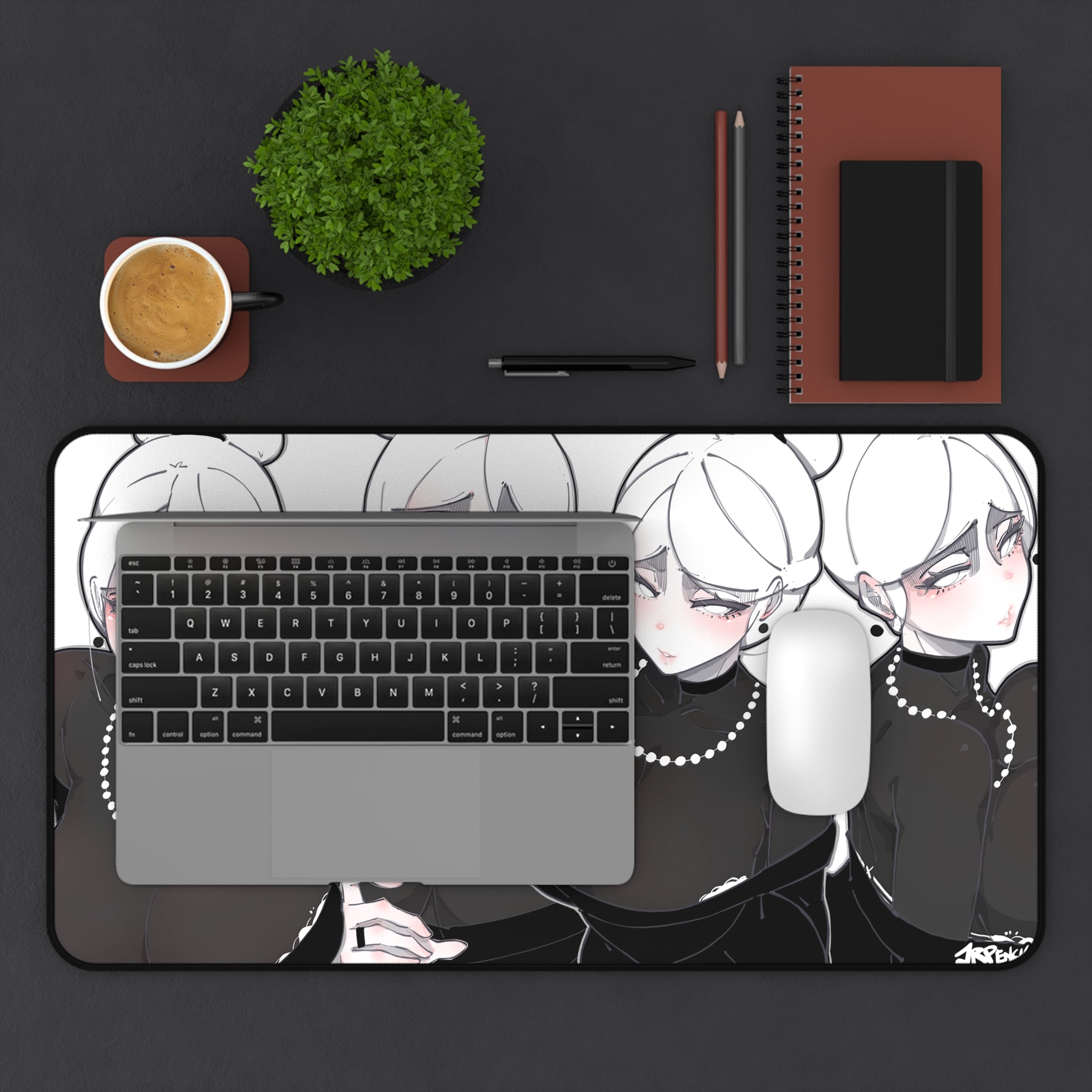 3140 - 白壁纸 / white wallpaper v1 Desk Mat