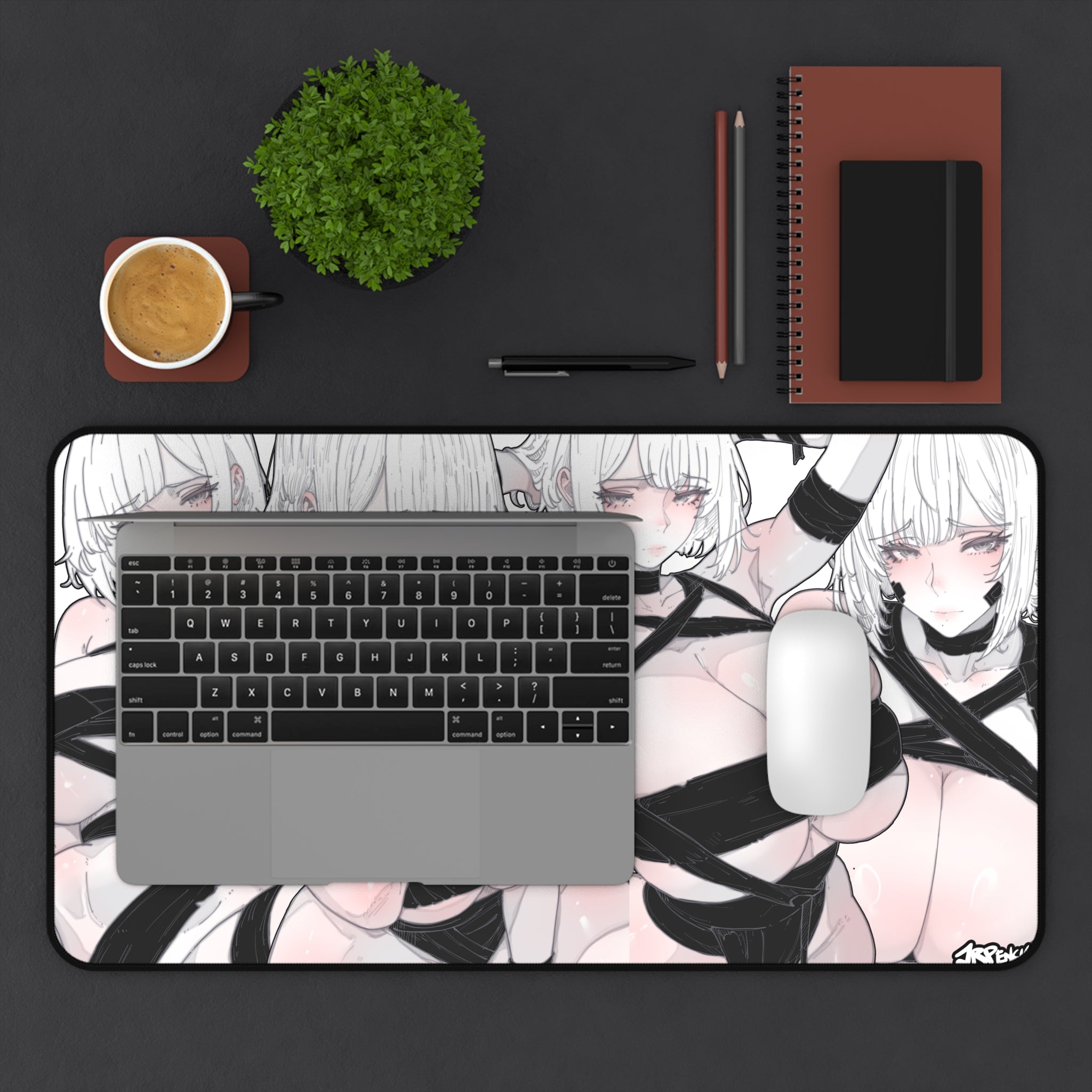 3385 - 黑壁纸 / Black Wallpaper v1 Desk Mat