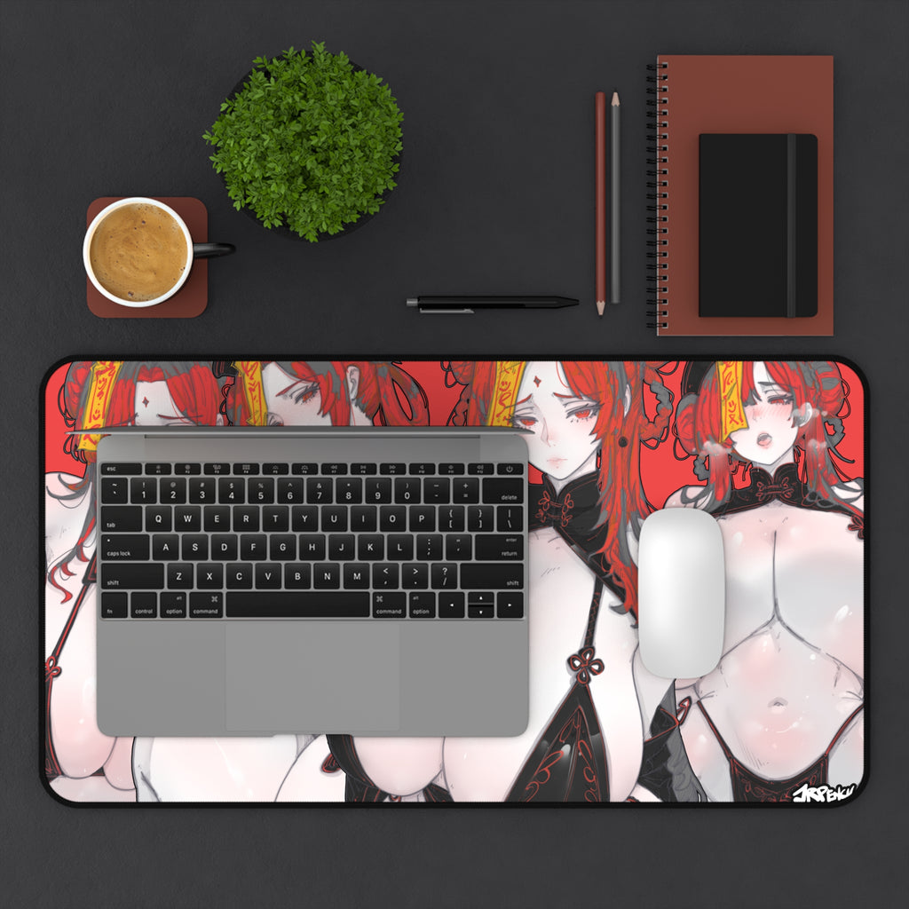 3370 - 红壁纸 / red wallpaper v1 Desk Mat