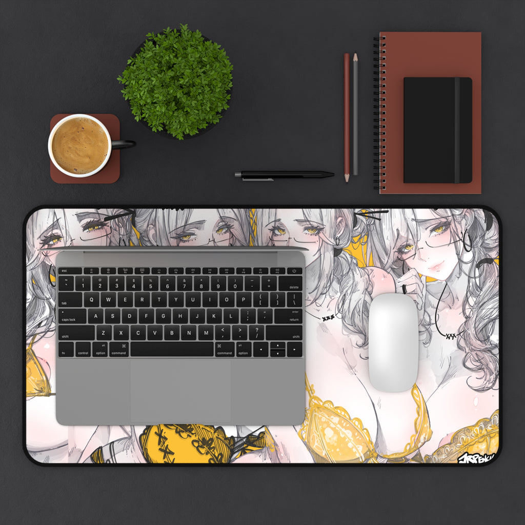 3319 - 黄壁纸 / yellow wallpaper v2 Desk Mat
