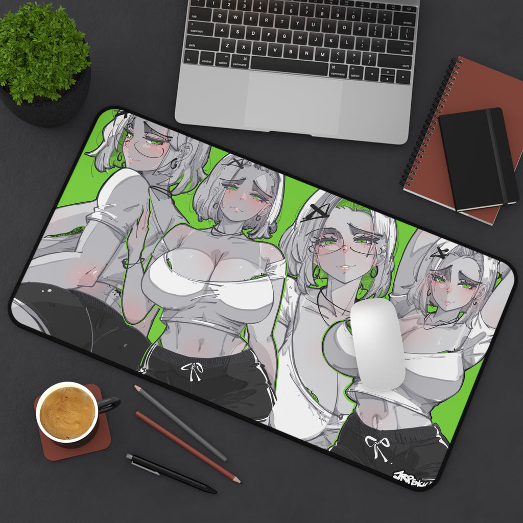 3246 - 绿壁纸 / green wallpaper v1 Desk Mat