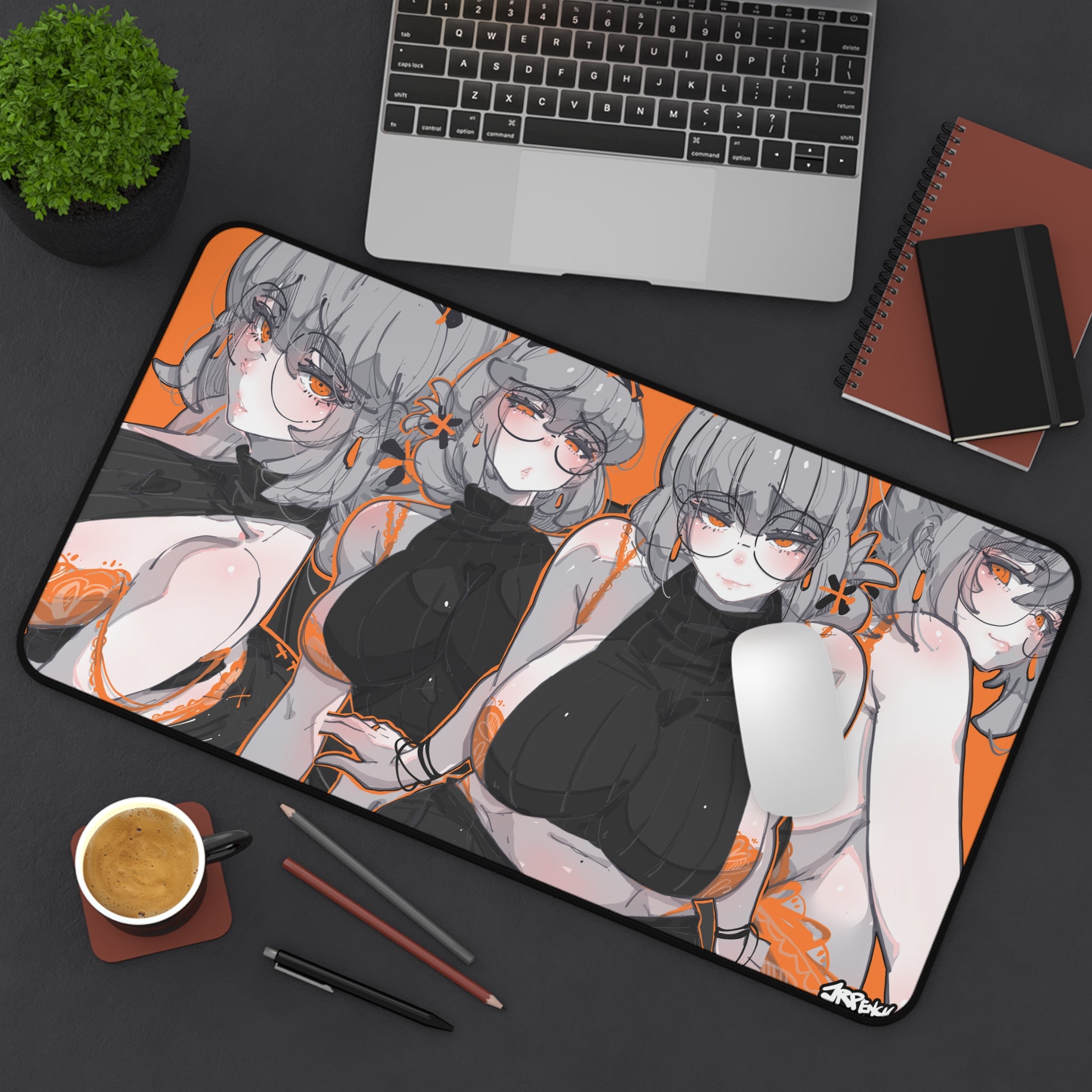 3201 - 橙壁纸 / orange wallpaper v1 Desk Mat