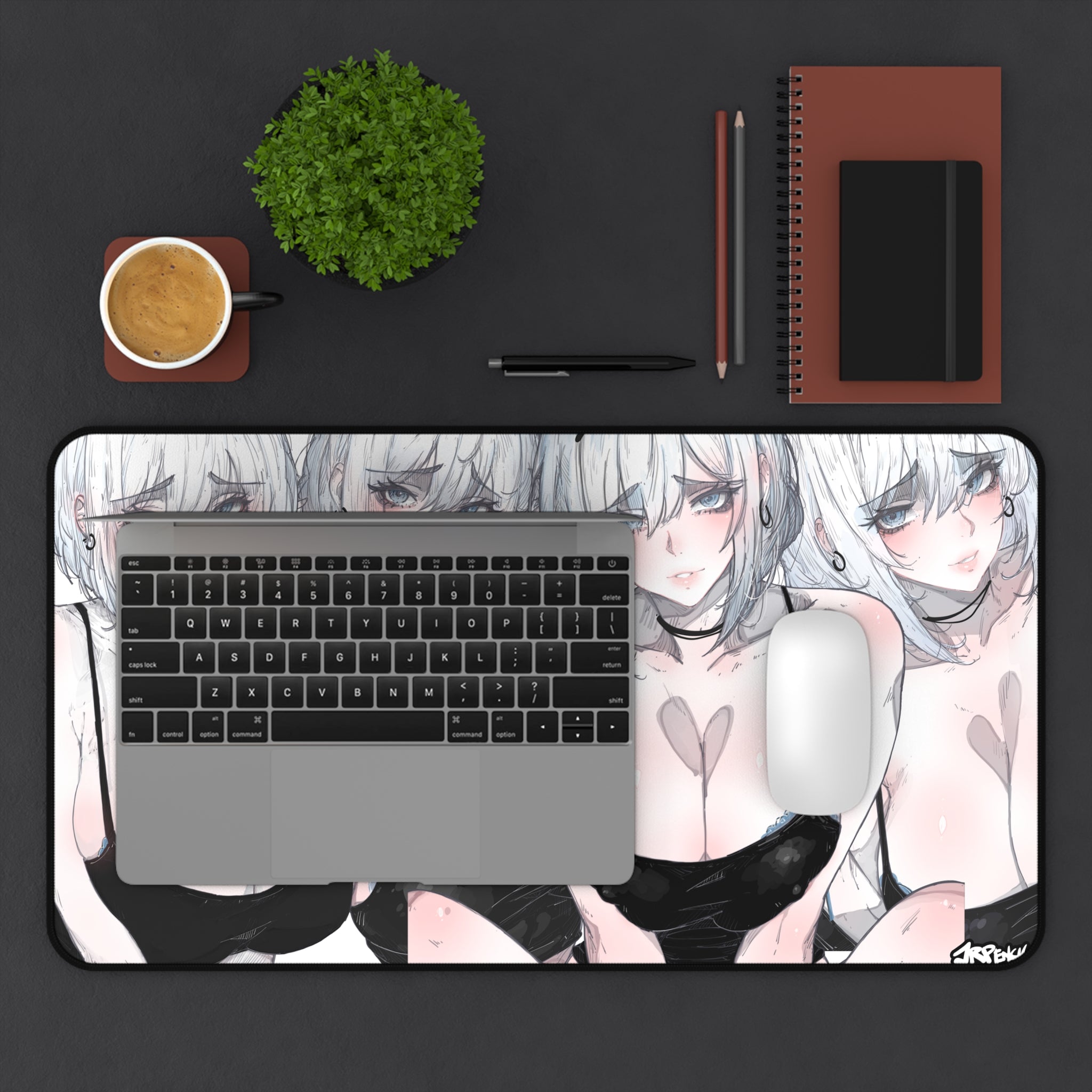 3314 - 蓝壁纸 / blue wallpaper v1 Desk Mat