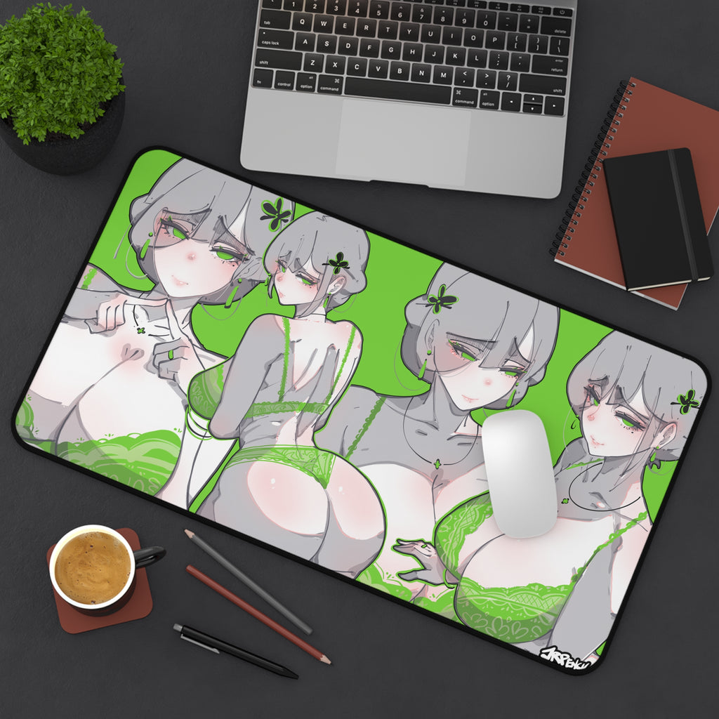 3159 - 绿壁纸 / green wallpaper v2 Desk Mat