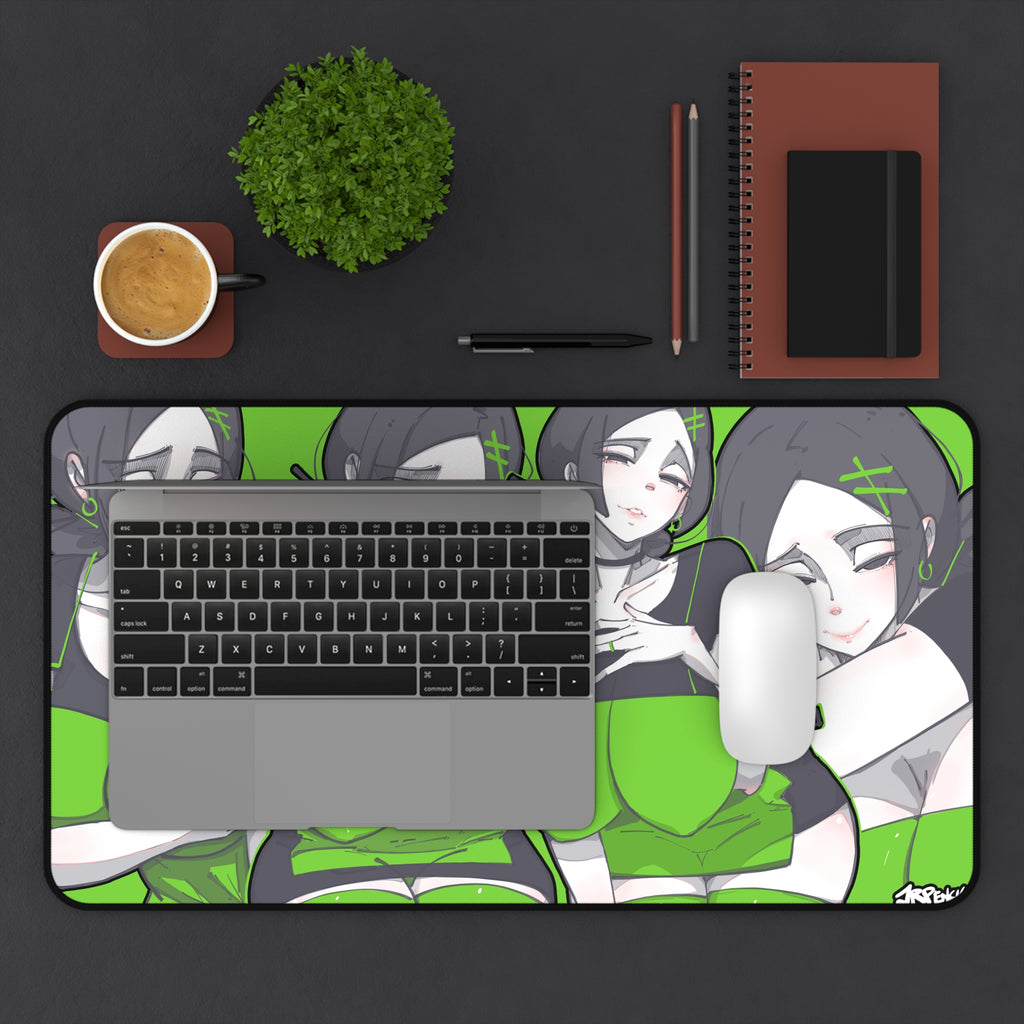 3099 - 绿壁纸 / green wallpaper v1 Desk Mat