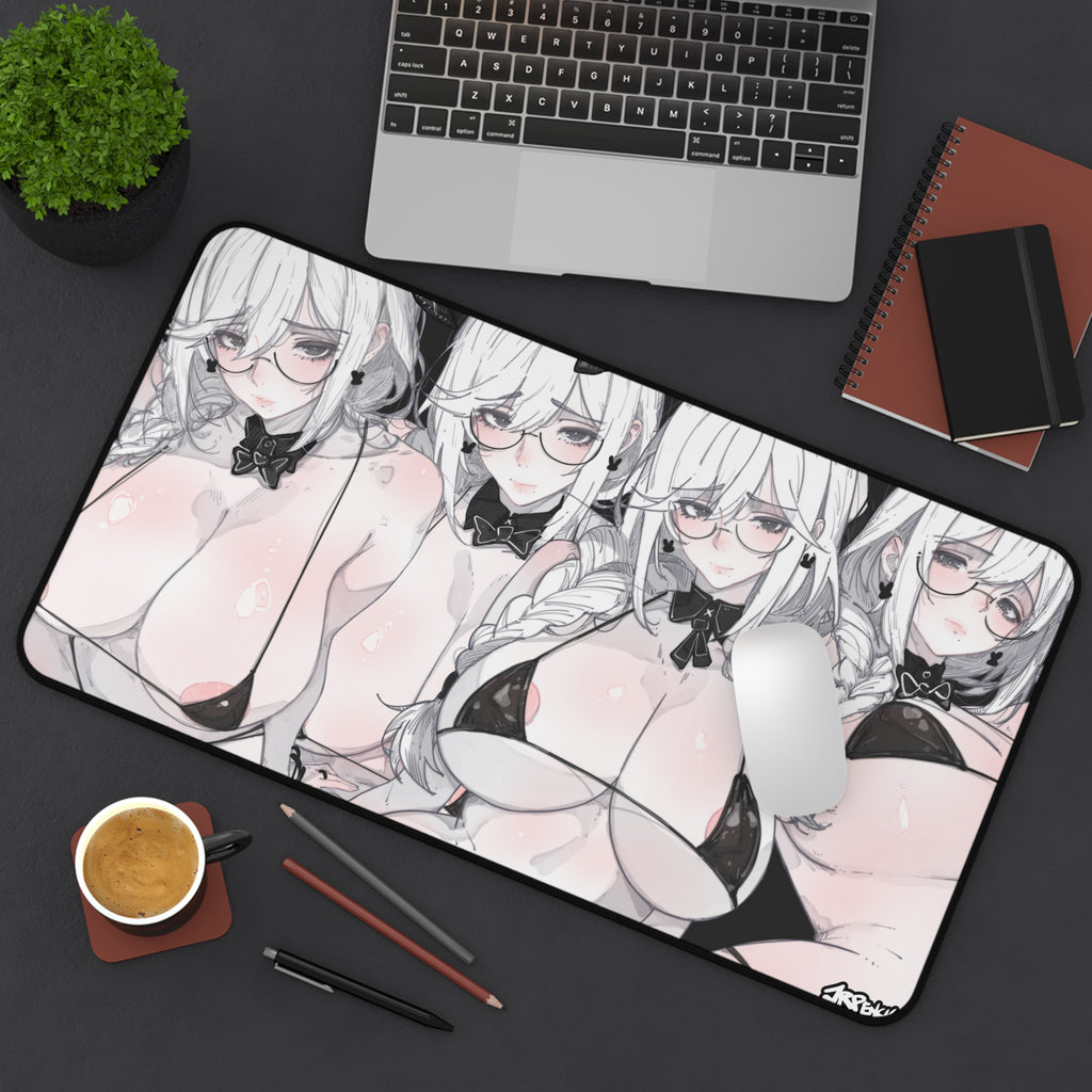 3334 - 黑 / black v2 Desk Mat
