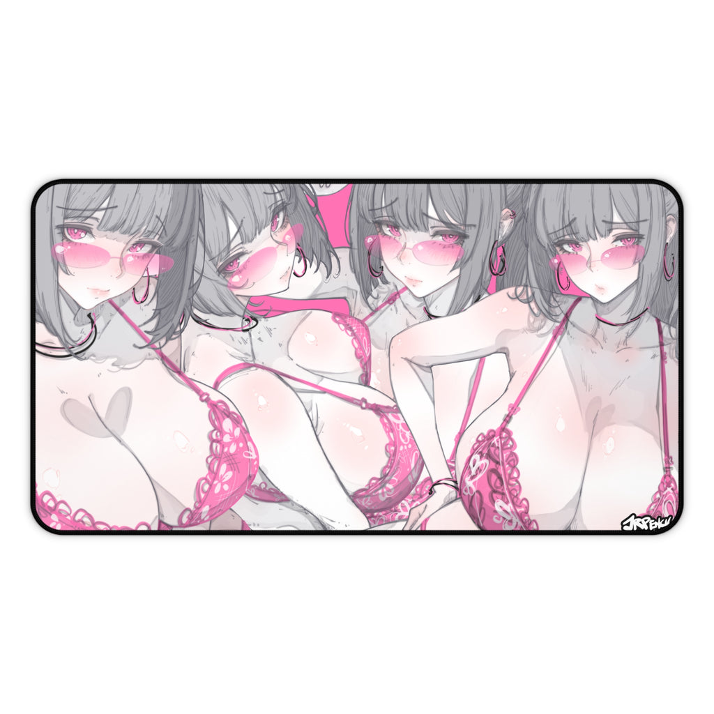 3340 - 粉壁纸 / pink wallpaper v2 Desk Mat