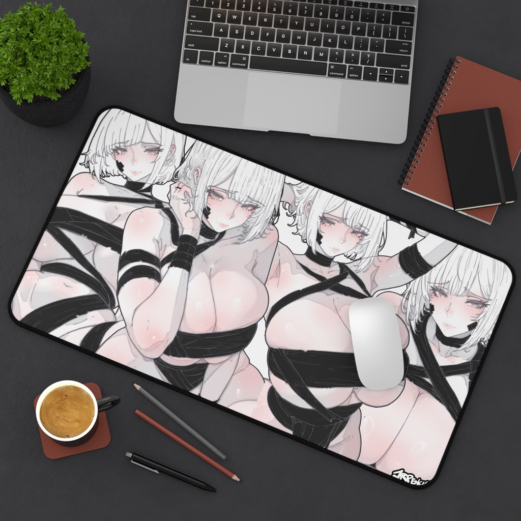 3385 - 黑壁纸 / Black Wallpaper v1 Desk Mat