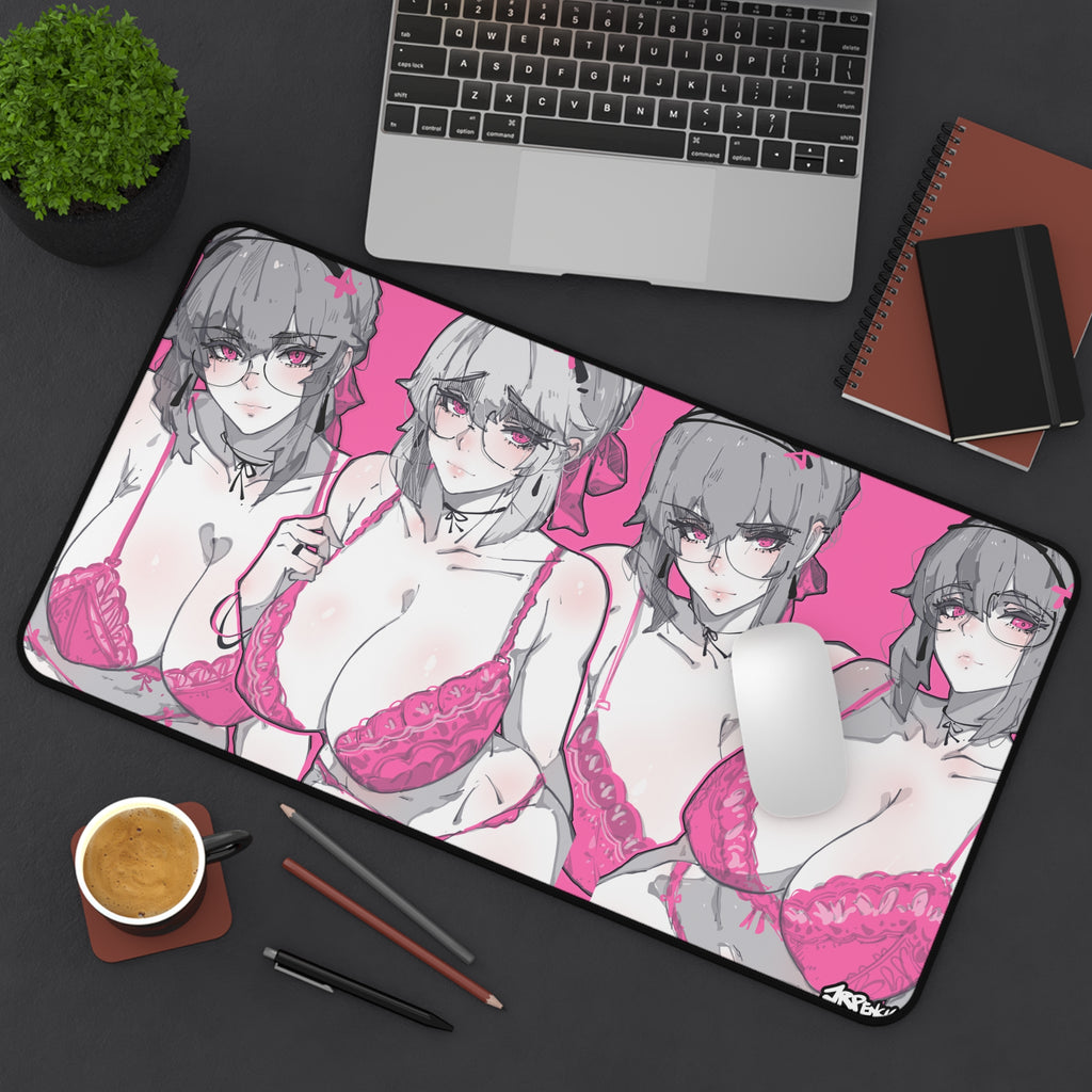 3264 - 粉壁纸 / pink wallpaper v2 Desk Mat